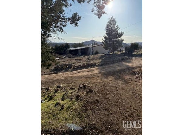 10908 BLOEMFONTEIN Court, Tehachapi, CA 93560