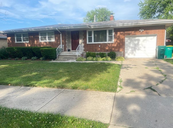 5375 Delaware Street, Merrillville, IN 46410