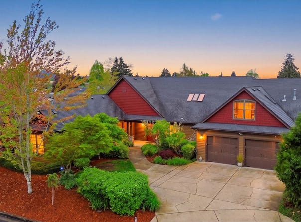 2148 Lomond Ave, Springfield, OR 97477