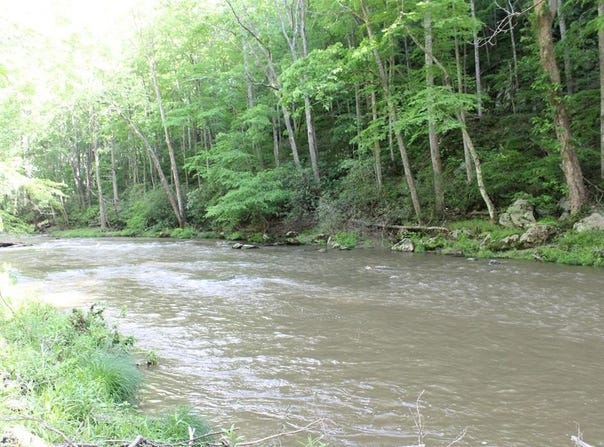 1 & 2 Greenbriar Road, Hillsville, VA 24343
