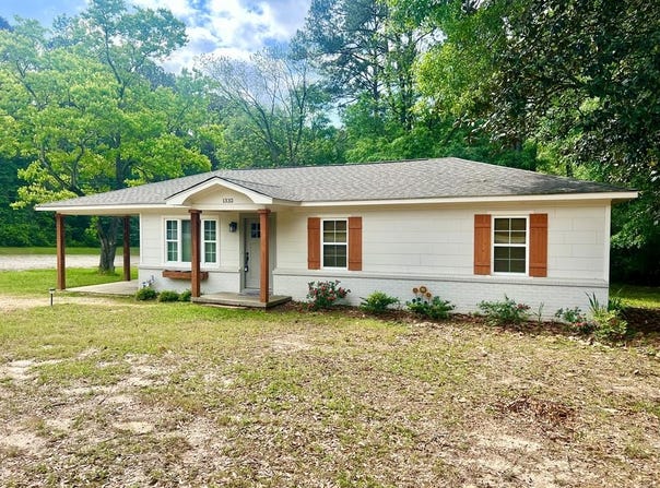 1332 Parker Drive, LAUREL, MS 39440