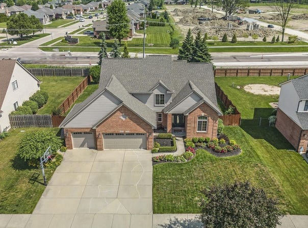 32057 Holly, Chesterfield, MI 48047