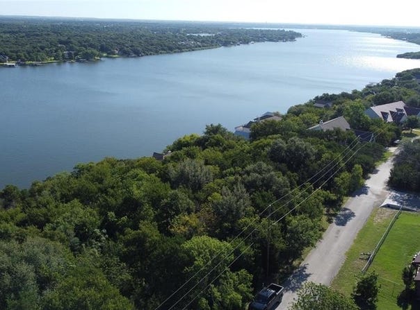 2831 San Gabriel Drive, Granbury, TX 76048