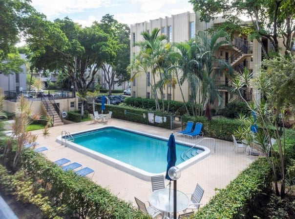 483 N Pine Island Rd, Fort Lauderdale, FL 33324