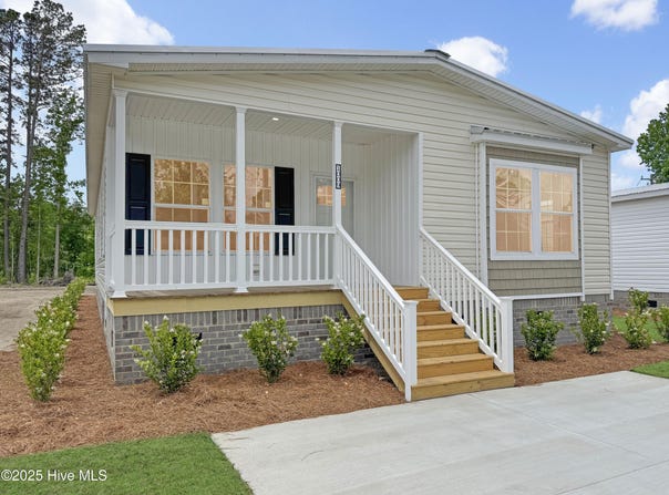 1009 Pine Ridge Court, Castle Hayne, NC 28429