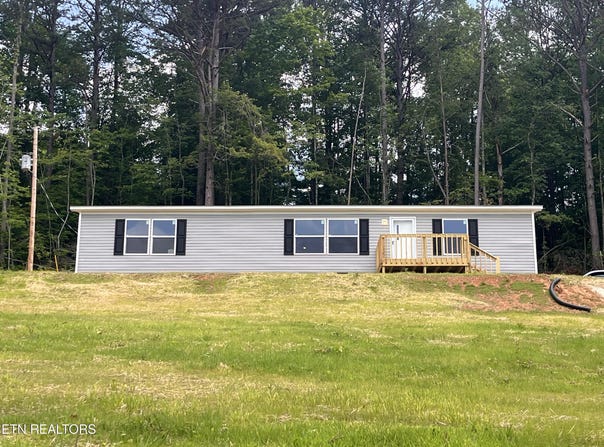 560 Chumley Rd, New Tazewell, TN 37825