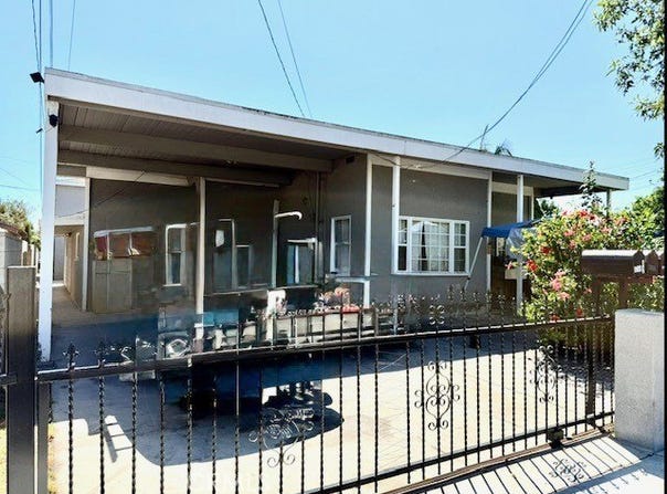 8746 Chester Street, Paramount, CA 90723