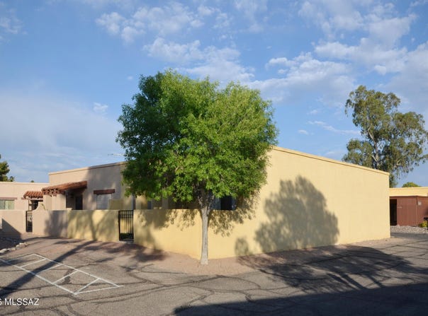 8357 E Ave De Las Pampas, Tucson, AZ 85710