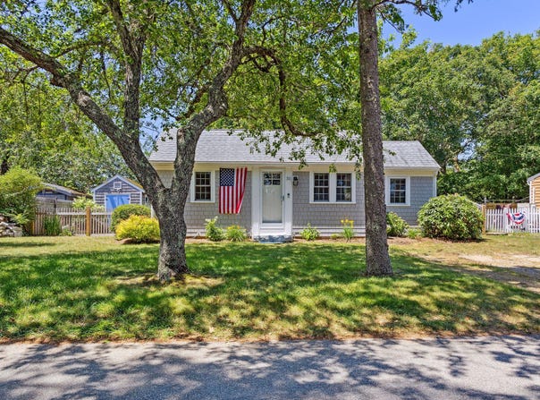 31 Chase Street, Dennis Port, MA 02639