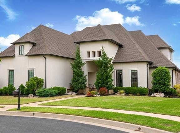 719 W 109th Place S, Jenks, OK 74037