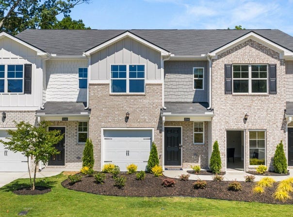 2046 Crossing Road, STONE MOUNTAIN, GA 30088