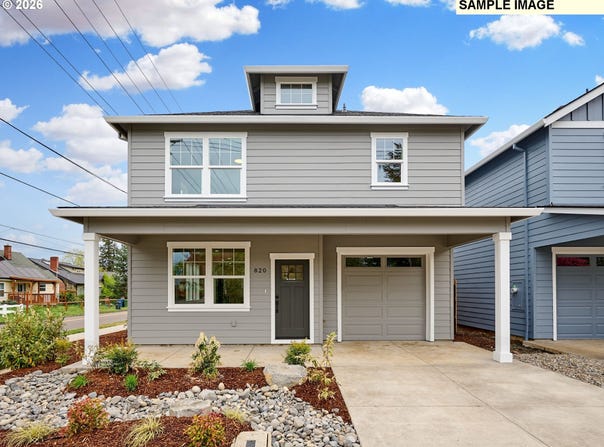 818 Pine St, Silverton, OR 97381