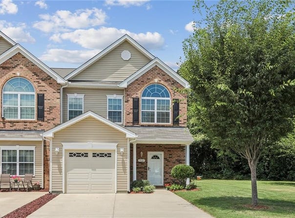 7521 Villa Ct, Gloucester Point, VA 23062