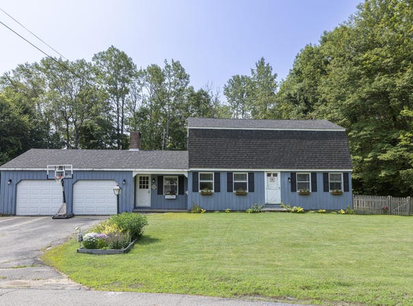 14 Bailey Lane, Brunswick, ME 04011