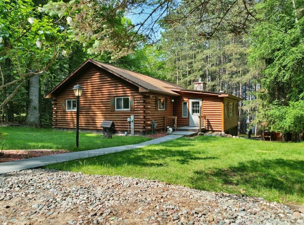 1683 CARPENTER LAKE RD W, Eagle River, WI 54521
