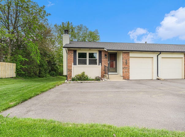 2887 Porter Street SW, Grandville, MI 49418