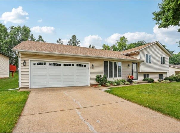 8781 77th Street S, Cottage Grove, MN 55016