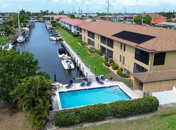232 Cape Coral Parkway E, Cape Coral, FL 33904