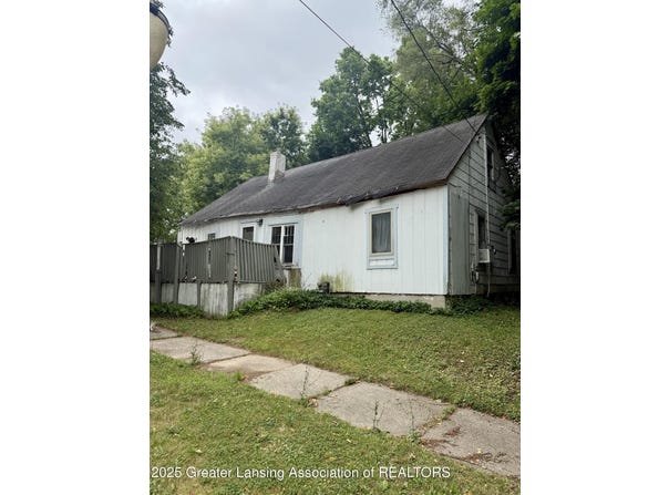 2508 Marcus Street, Lansing, MI 48912