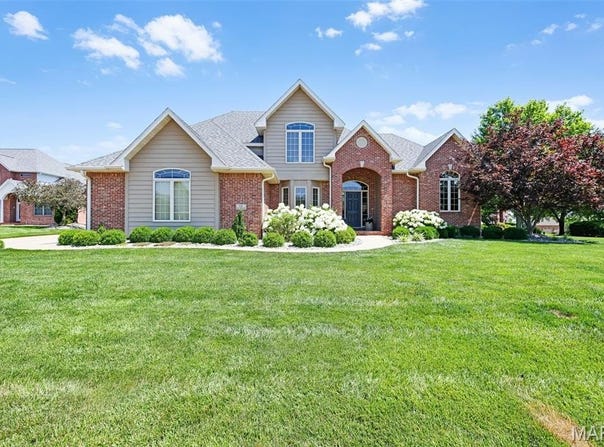 13 Fox Hollow, Edwardsville, IL 62025