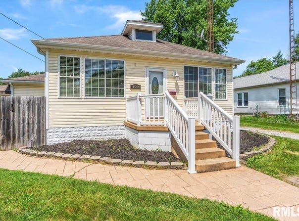 129 S Ring Street, Virden, IL 62690