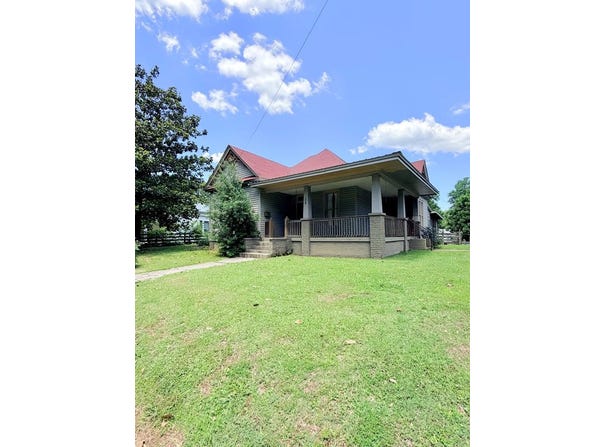 328 Head St, PARIS, TN 38242