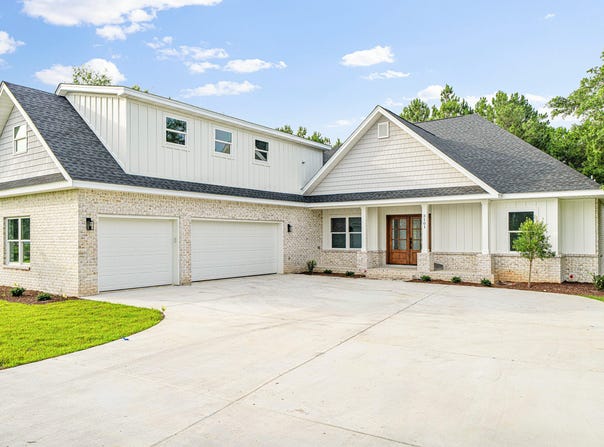 3101 Pga Boulevard, Navarre, FL 32566