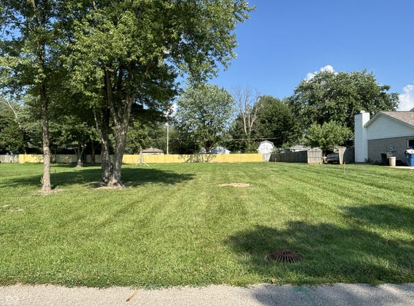 5654 N Vinton Hills Drive, Fairland, IN 46126