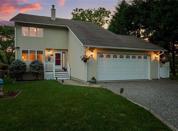 236 Indian Trail, Narragansett, RI 02874