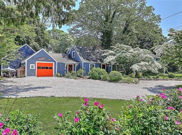 44 Washington Road, Barrington, RI 02806