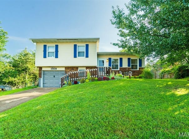 1309 Truman Avenue, Rolla, MO 65401