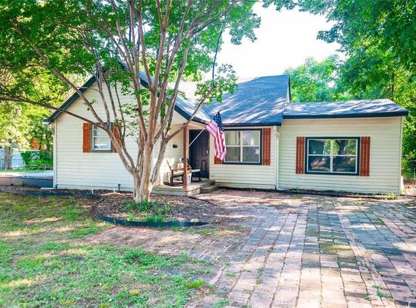 212 Penn Street, Waxahachie, TX 75165