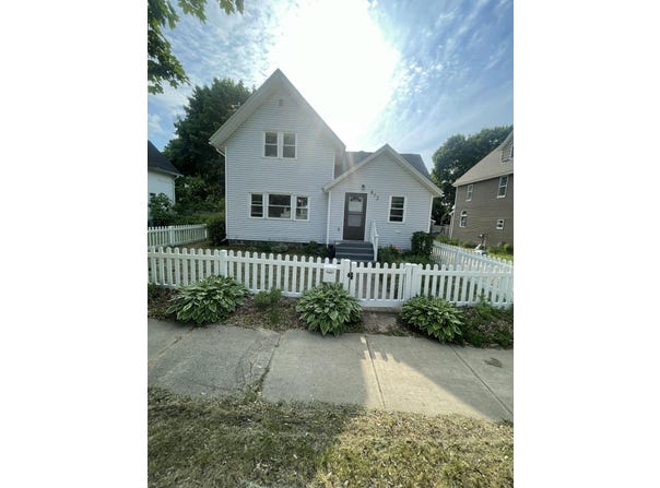 613 James Street, Belding, MI 48809