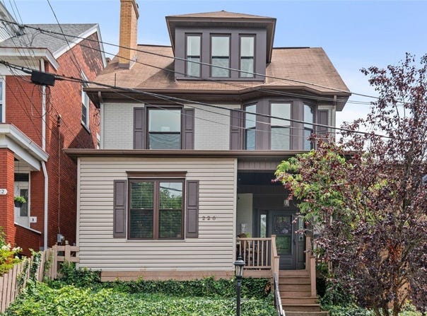 220 Bronx Ave, West View, PA 15229