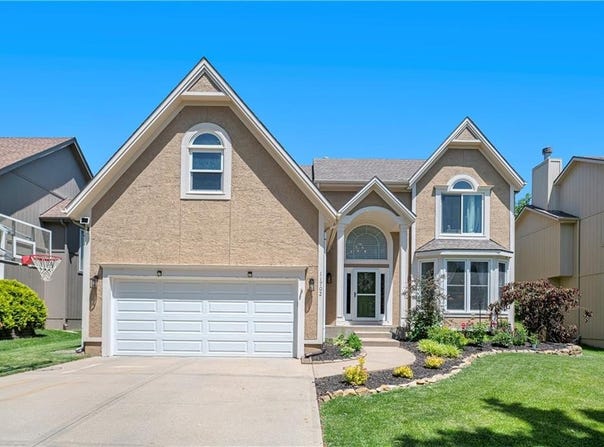 11702 W 132ND Terrace, Overland Park, KS 66213