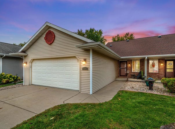 4502 W TRASINO Way, APPLETON, WI 54913-7955