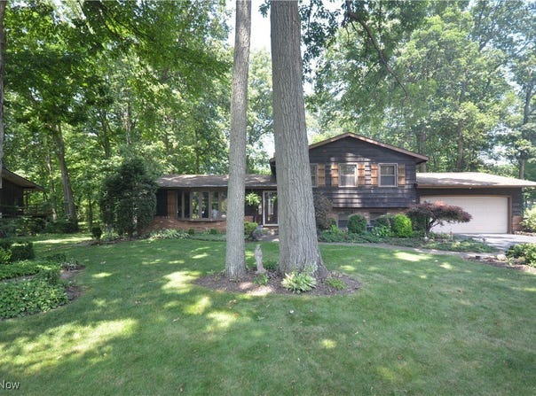 746 Deerwood Drive, Tallmadge, OH 44278