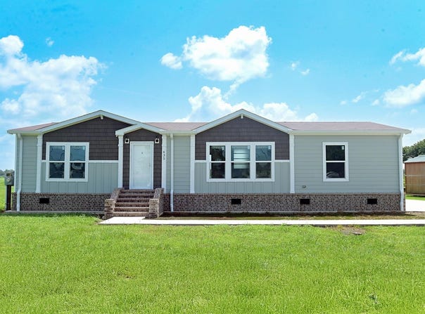 435 Back Project Road, Schriever, LA 70395