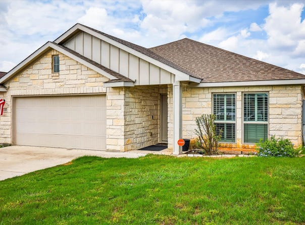 1311 Primrose Lane, Marble Falls, TX 78654