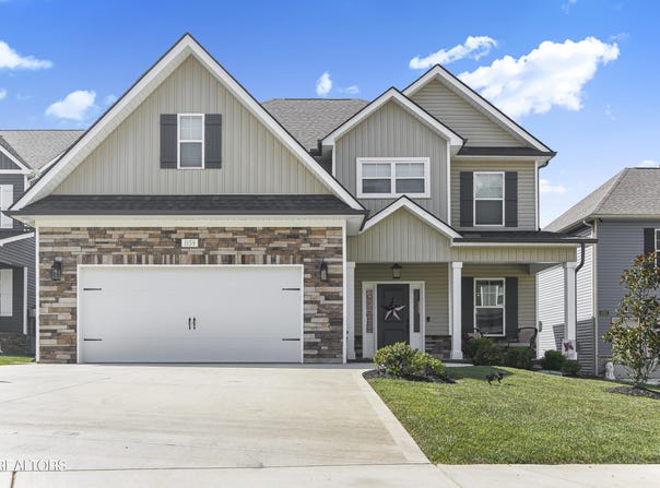 1159 Madison Oaks Rd, Knoxville, TN 37924
