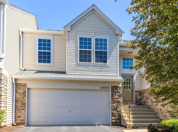 24852 W Gates Lane, Plainfield, IL 60585