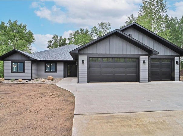 16 Deblock Lane, Crosby, MN 56441