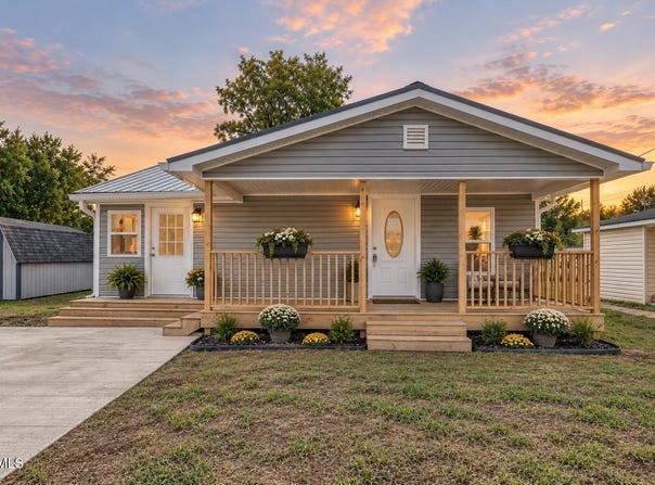 806 4th Street, Elizabethton, TN 37643