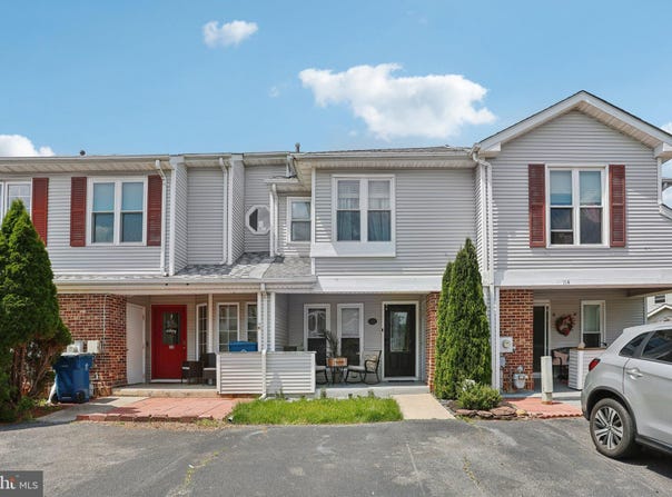 116 LAKE ARROWHEAD CIRCLE, BEAR, DE 19701
