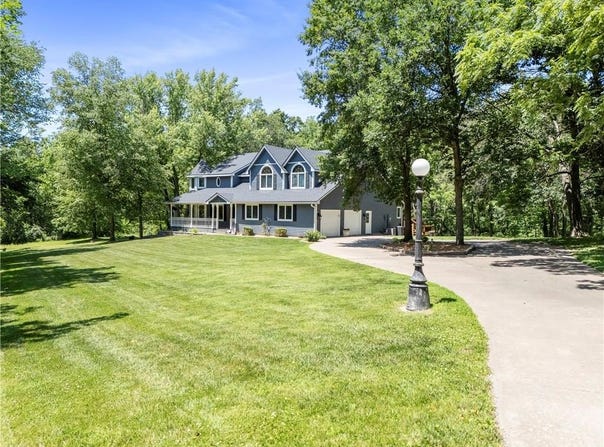414 N 4th Street, Gower, MO 64454