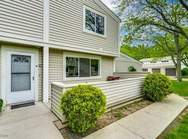 3265 Bay Landing Drive, Westlake, OH 44145