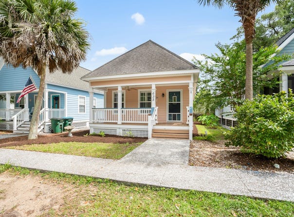 635 16th Street, Port Royal, SC 29935