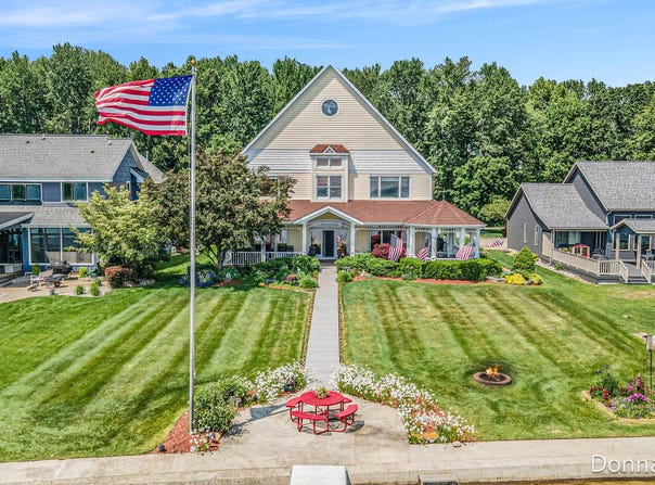 12571 Westwood Lane, Wayland, MI 49348
