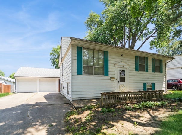 1419 Glover Street, Knoxville, IA 50138