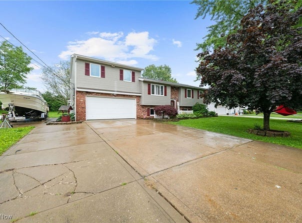 4222 Diane Drive, Ashtabula, OH 44004